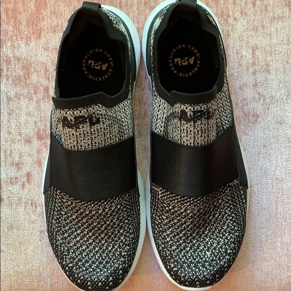 NWT APL Techloom Bliss